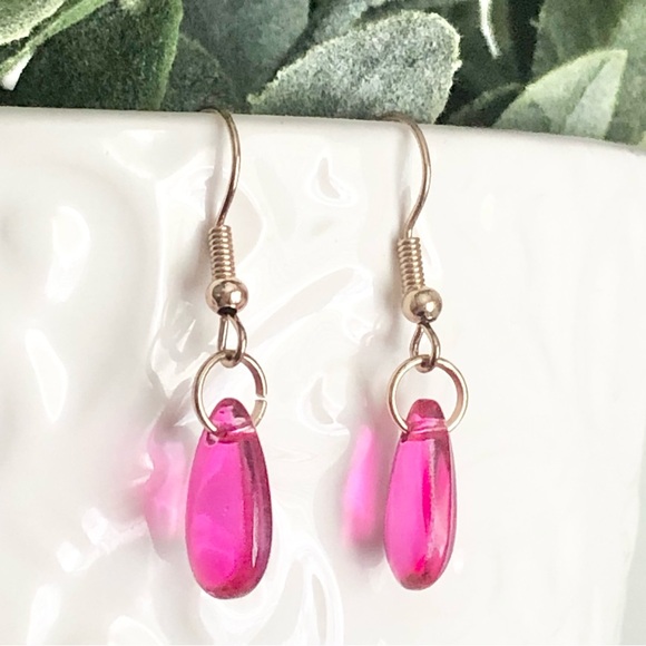 New Magenta Hot Pink Glass Teardrop Dangling Earrings Handmade Water Droplet - Picture 3 of 7